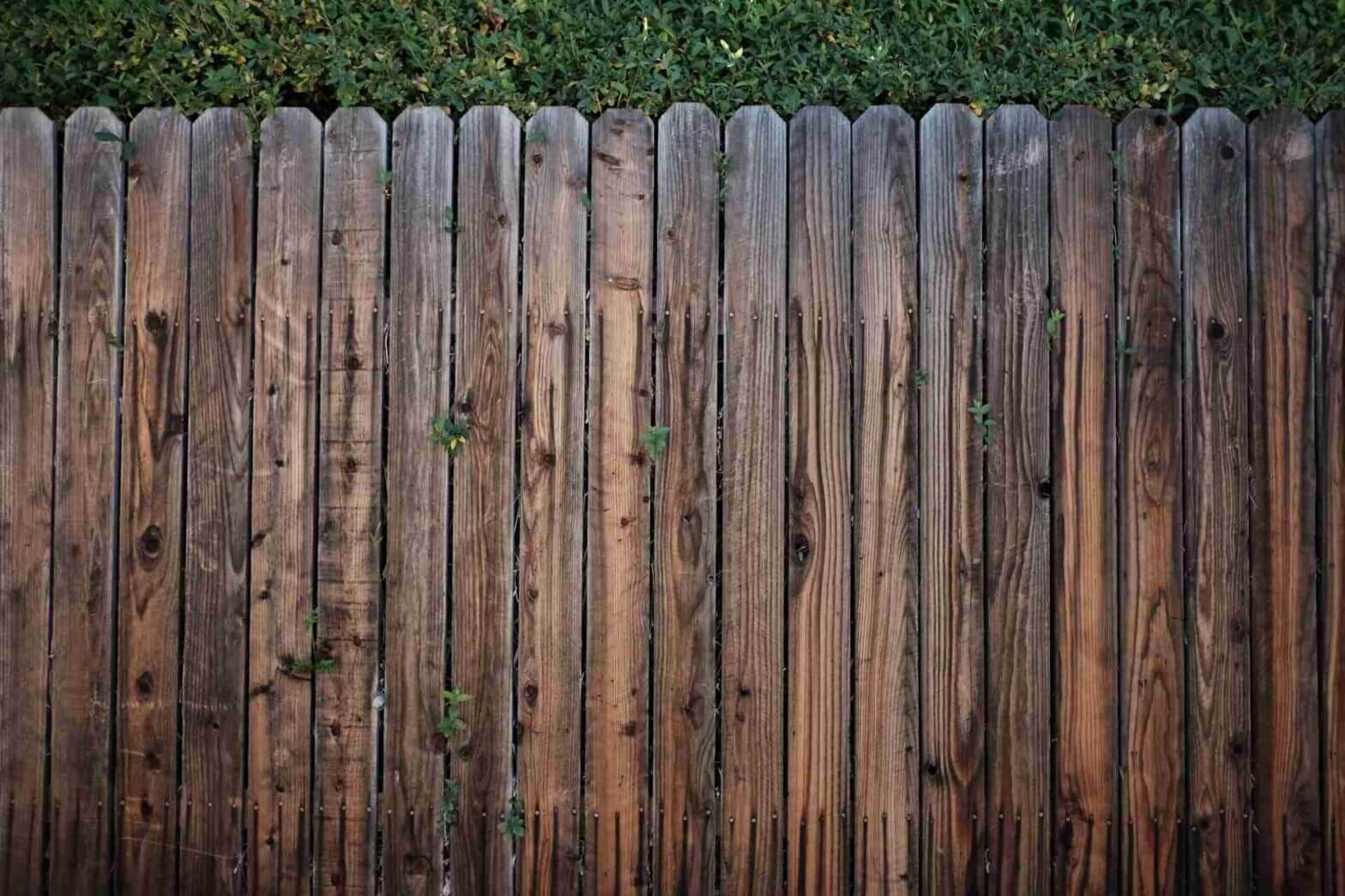How Do I Choose a Good Fencing Company?