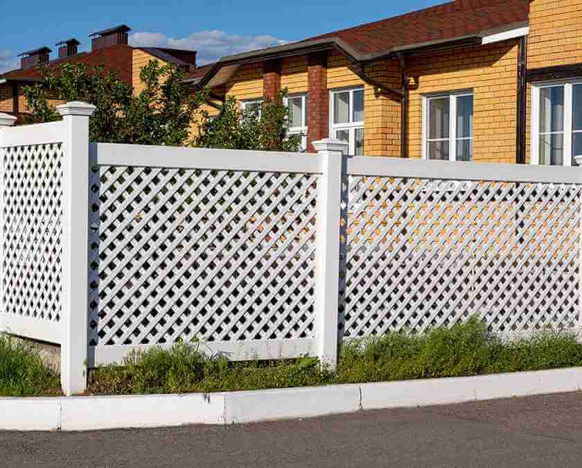 Do Fence Posts Need to be Set in Concrete?