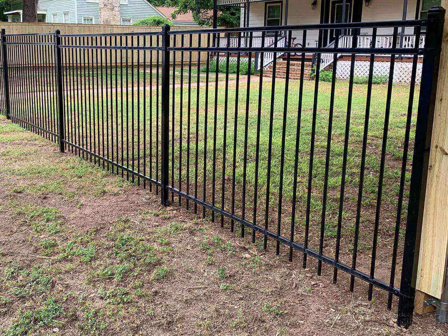 Photo of an aluminum fence in Bastrop County, TX
