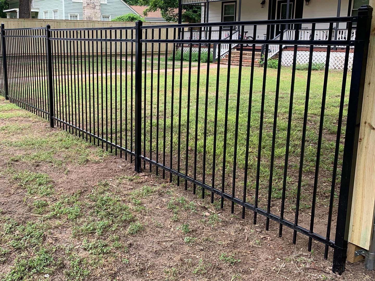 Photo of an aluminum fence in Bastrop County, TX