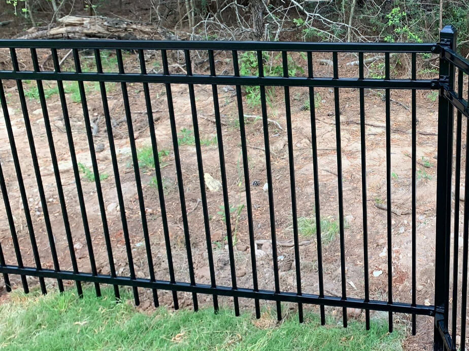 Bastrop Texas residential fencing company