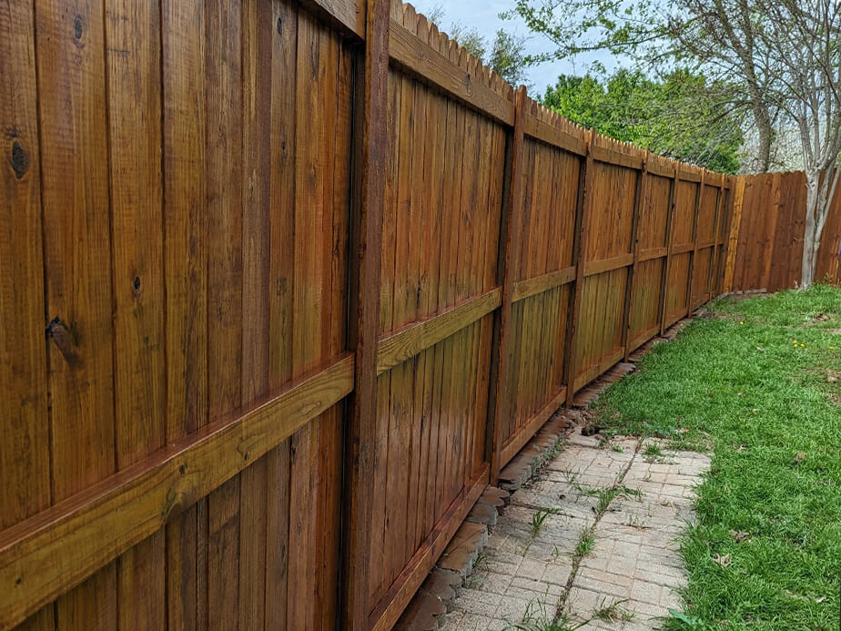 Bastrop Texas residential fencing company