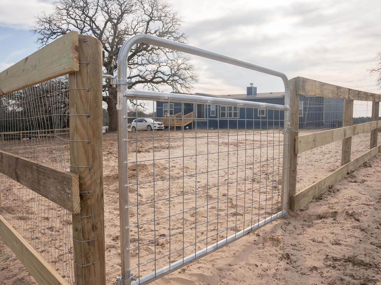 Carmine Texas DIY Fence Installation