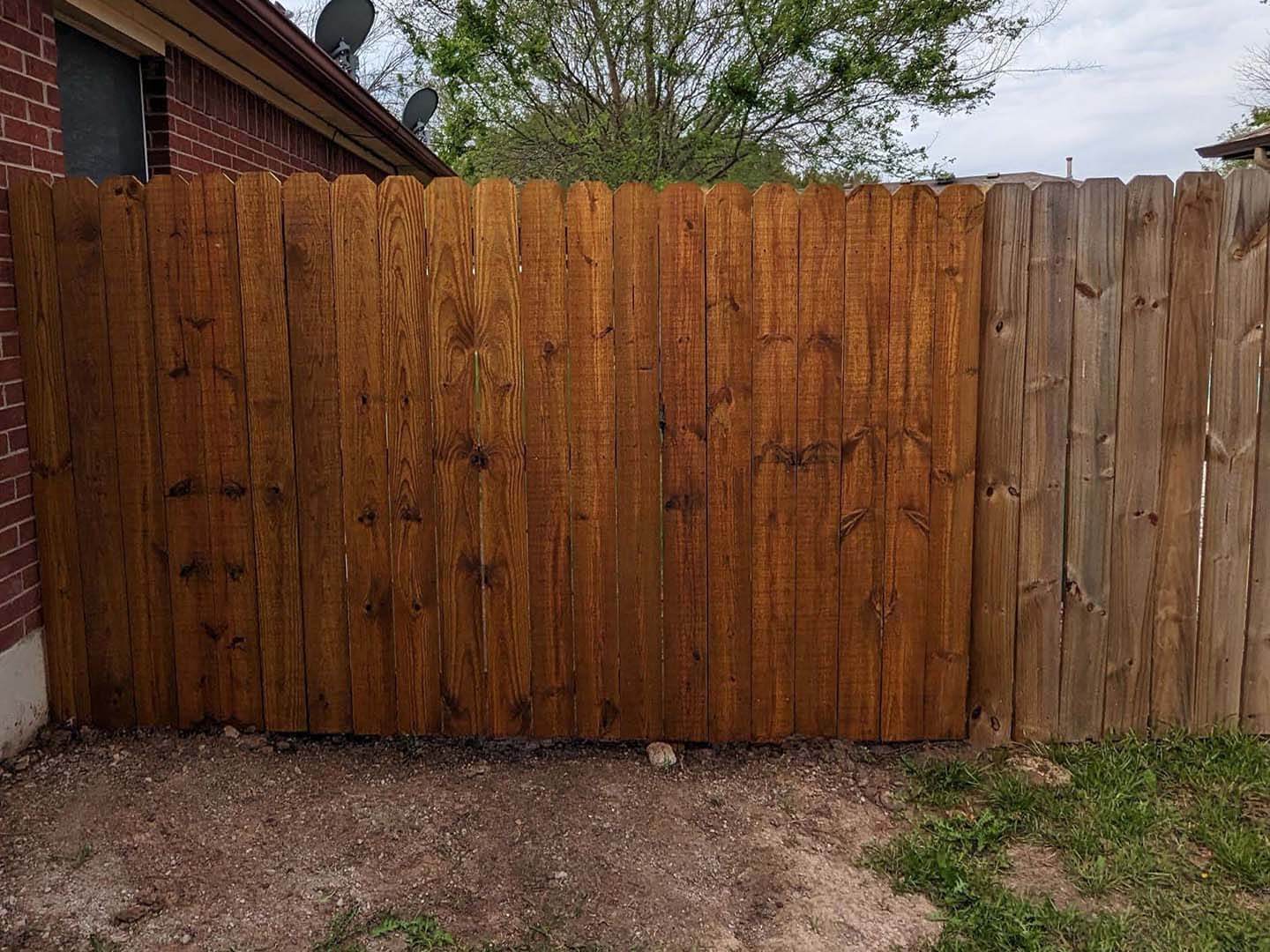 Coupland Texas wood privacy fencing