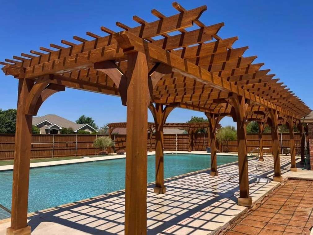 Staining outdoor Wood Structures Hutto Texas